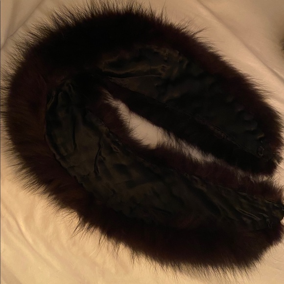 Brown/Black Fur Collar And Cuffs - Picture 2 of 6